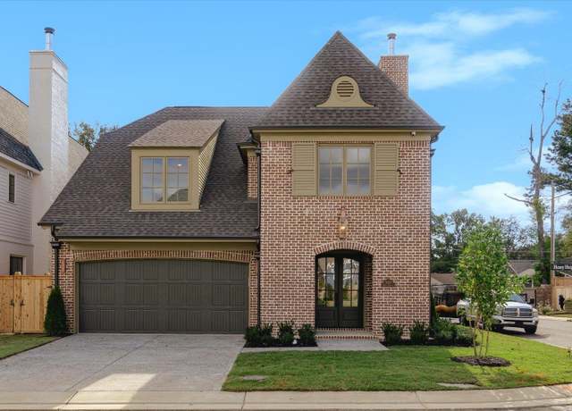Property at 5033 Henry Heights Dr, Memphis, TN 38117, 4 beds, 4.5 baths
