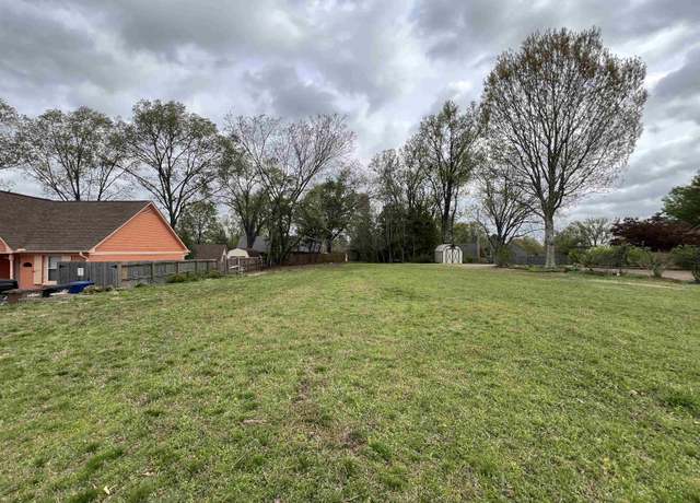 Property at 9624 Pine Point Dr, Lakeland, TN 38002