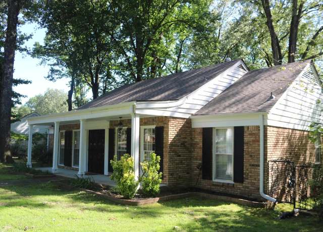Property at 6233 Quince Rd, Memphis, TN 38119, 3 beds, 2 baths