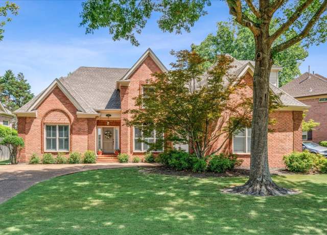 Property at 1341 Cedar Hollow Dr, Cordova, TN 38016, 4 beds, 2.5 baths