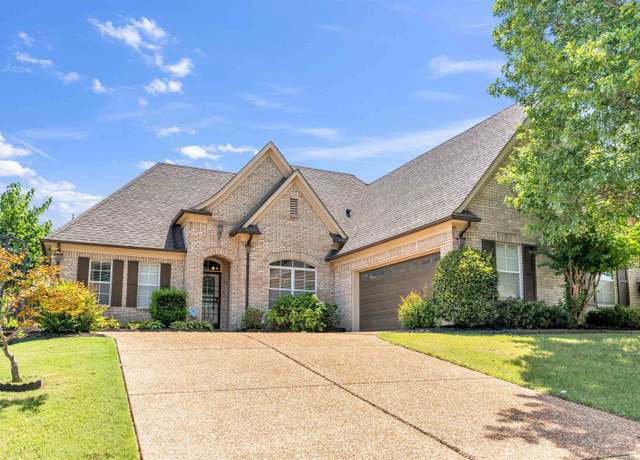 Property at 25 Misty Hill Cv, Oakland, TN 38060, 3 beds, 2 baths