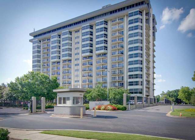 Property at 655 Riverside Dr #1103, Memphis, TN 38103, 2 beds, 2 baths