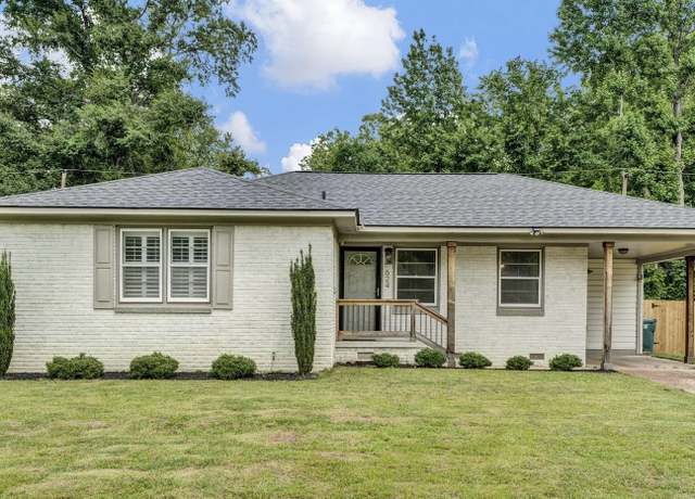 Property at 624 N Oak Grove Rd N, Memphis, TN 38120, 3 beds, 1.5 baths