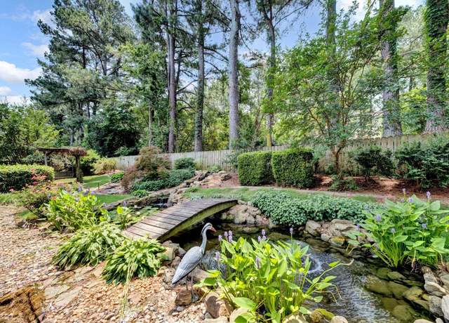 Property at 2671 Maple Grove Cv, Germantown, TN 38139, 5 beds, 3.5 baths