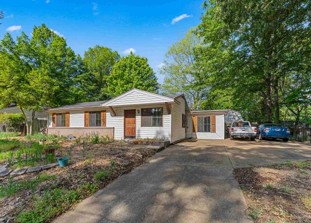 Property at 327 Homeville Rd, Collierville, TN 38017, 4 beds, 2 baths