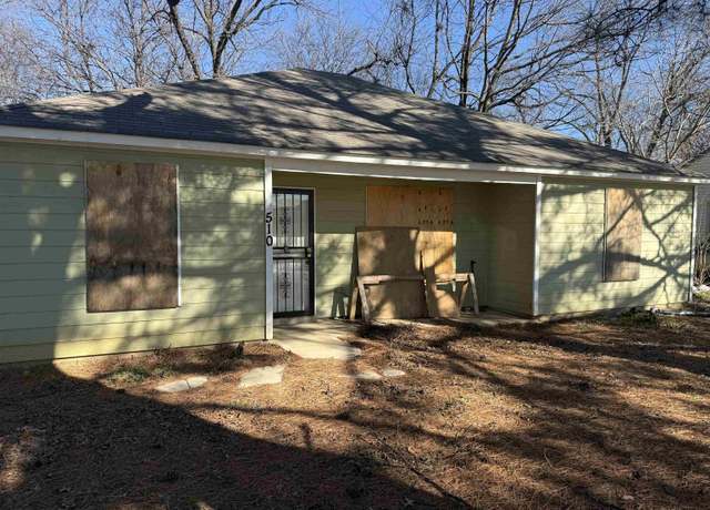 Property at 510 Burlington Cir, Memphis, TN 38127, 4 beds, 2 baths