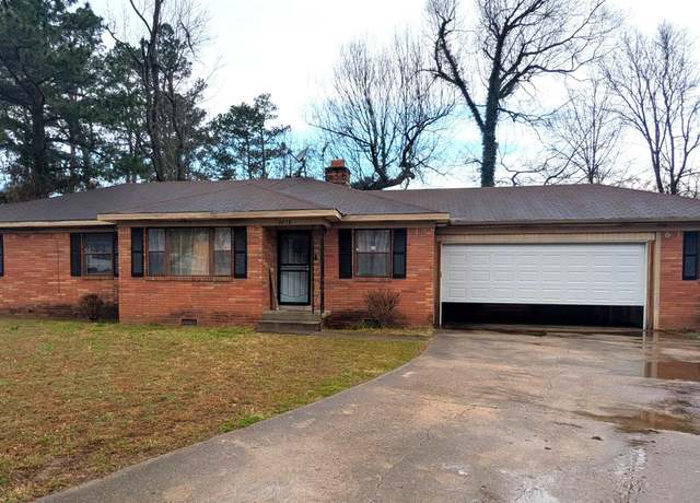 Property at 2218 Kingsley Cv, Memphis, TN 38127, 3 beds, 2 baths