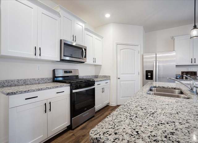 Property at 210 Meadowland Ln, Somerville, TN 38068, 4 beds, 2 baths