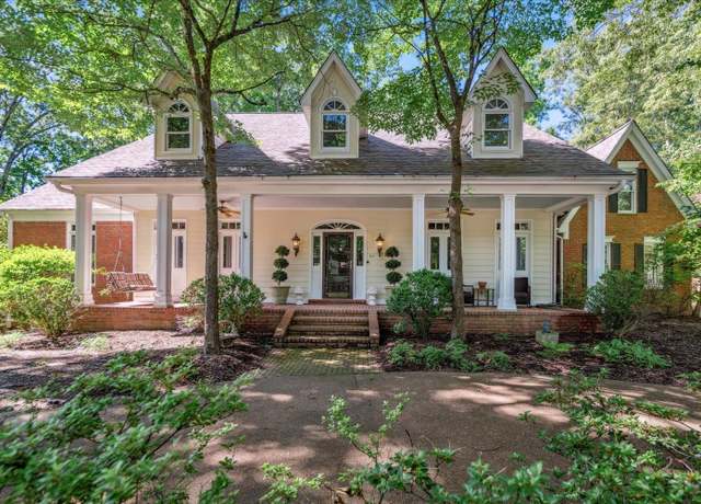 Property at 7841 Woodlark Cv, Memphis, TN 38016, 5 beds, 4.5 baths