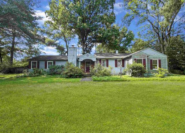 Property at 5305 N Clover Dr, Memphis, TN 38120, 4 beds, 2.5 baths