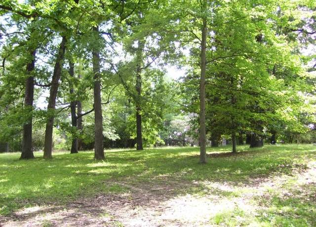 Property at 901 S Perkins Rd, Memphis, TN 38117