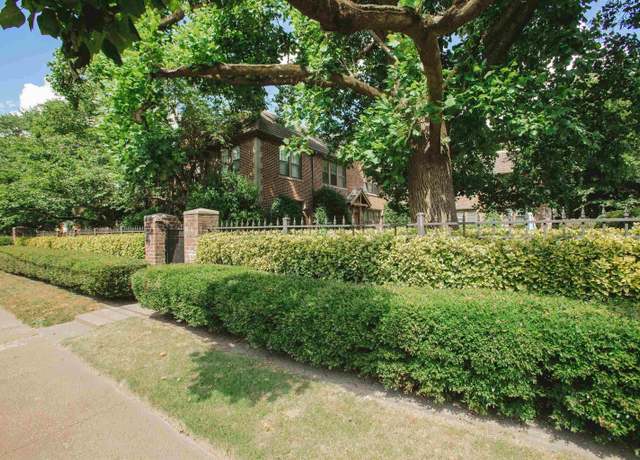 Property at 208 S Mclean Blvd #8, Memphis, TN 38104, 2 beds, 2 baths