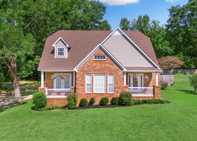 Property at 62 W Main St, Munford, TN 38058, 4 beds, 2.5 baths