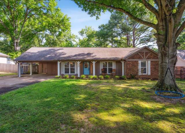 Property at 500 Duscoe St, Collierville, TN 38017, 4 beds, 2 baths
