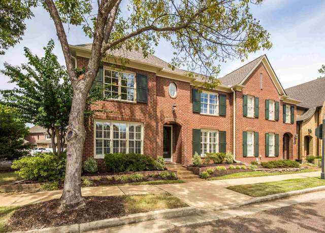 Property at 808 Deloach Cv, Collierville, TN 38017, 3 beds, 2.5 baths