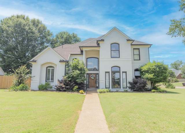 Property at 1249 Mintmere Dr, Collierville, TN 38017, 4 beds, 2.5 baths