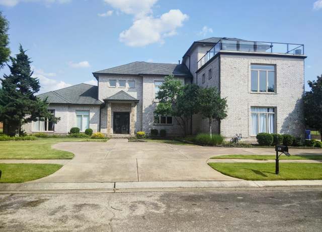 Property at 120 Founders Ln, Memphis, TN 38103, 4 beds, 5.5 baths