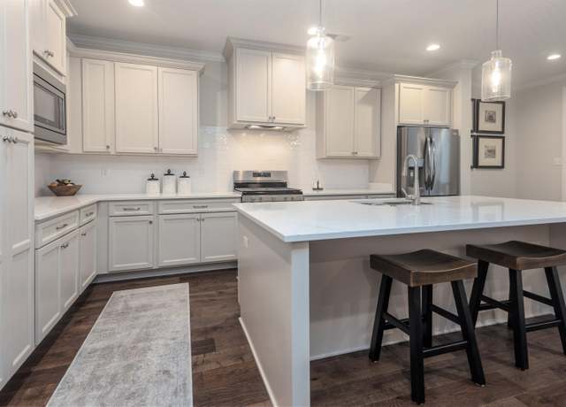 Property at 538 Ashburn Dr, Collierville, TN 38017, 3 beds, 2.5 baths