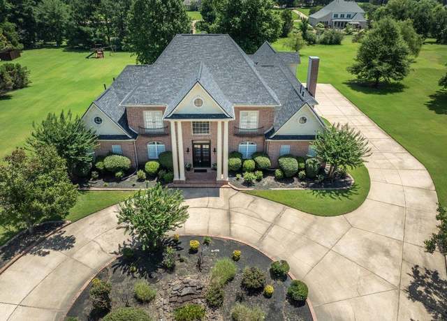 Property at 160 Monterey Mills Cv, Unincorporated, TN 38017, 5 beds, 4.5 baths