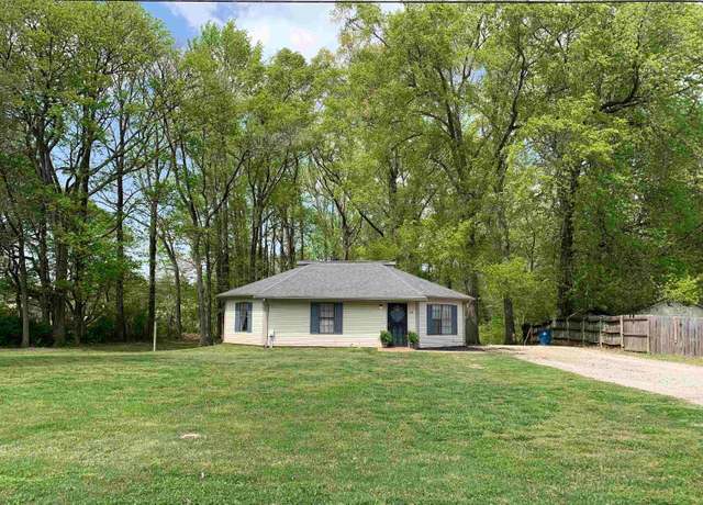 Property at 96 Sharon St, Atoka, TN 38004, 3 beds, 2 baths