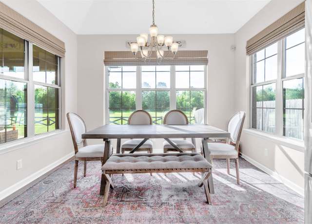 Property at 110 Cole Creek Ln, Oakland, TN 38060, 4 beds, 3 baths