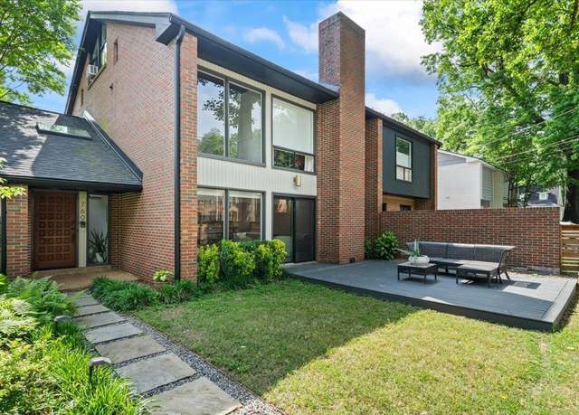 Property at 760 Roland St, Memphis, TN 38104, 4 beds, 2.5 baths