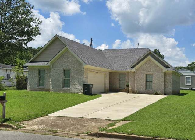 Property at 384 Mcfarland Dr, Memphis, TN 38109, 3 beds, 2 baths