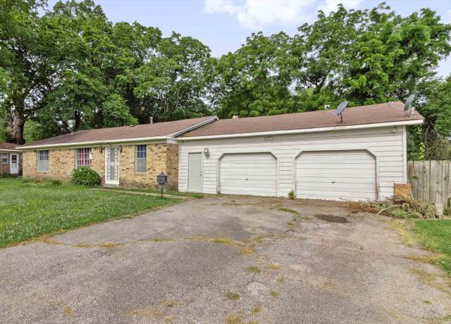 Property at 663 Moss Rd, Memphis, TN 38117, 5 beds, 3 baths