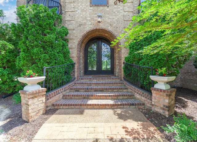 Property at 8 Chandlers Cv, Jackson, TN 38305, 4 beds, 5 baths