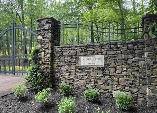 Property at 330 Falling Creek Cv, Unincorporated, TN 38028