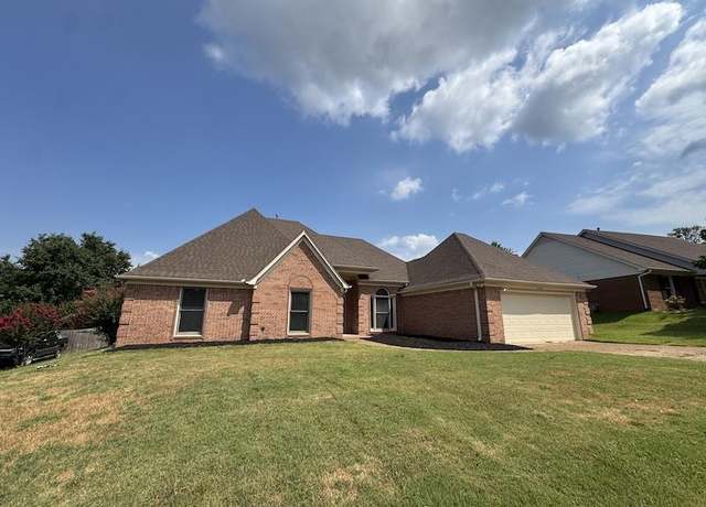 Property at 8936 E Meadow Ridge Cv E, Memphis, TN 38016, 4 beds, 2 baths