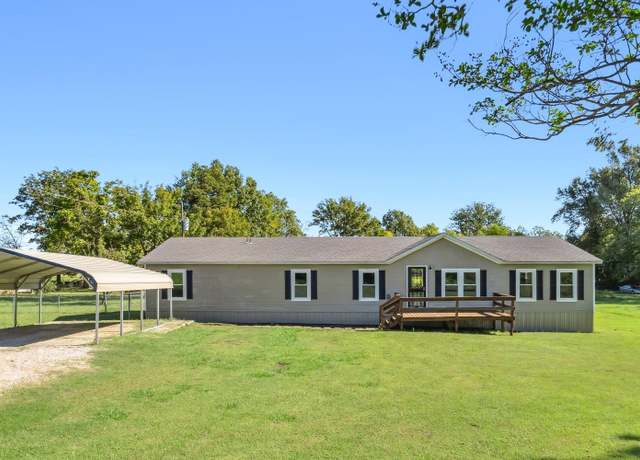 Property at 506 Charleston Gift Rd, Covington, TN 38019, 5 beds, 3 baths