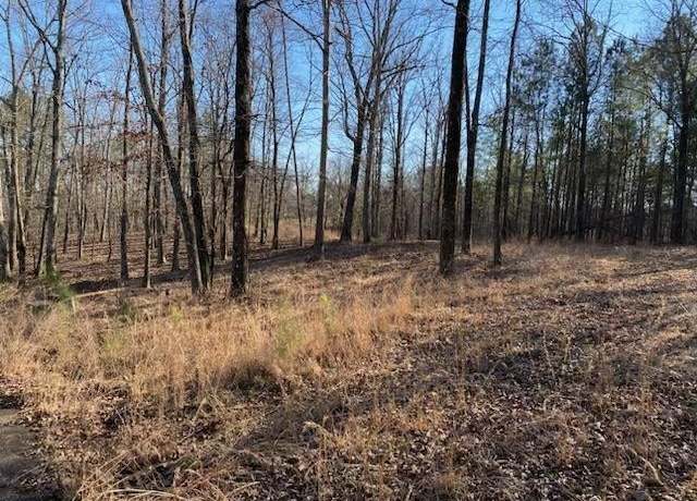 Property at 3595 Northshore Dr, Savannah, TN 38372