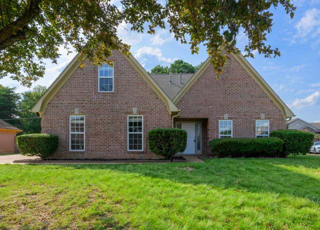 Property at 4240 Barren Brook Dr, Memphis, TN 38125, 4 beds, 3 baths