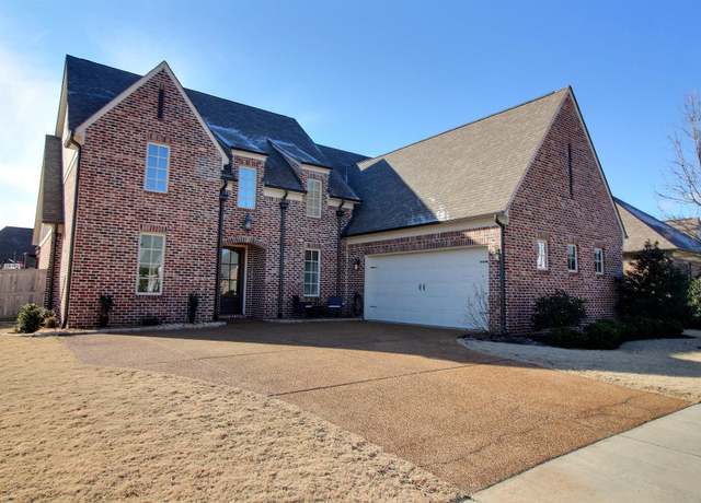 Property at 447 Ethan Cv, Collierville, TN 38017, 4 beds, 4 baths