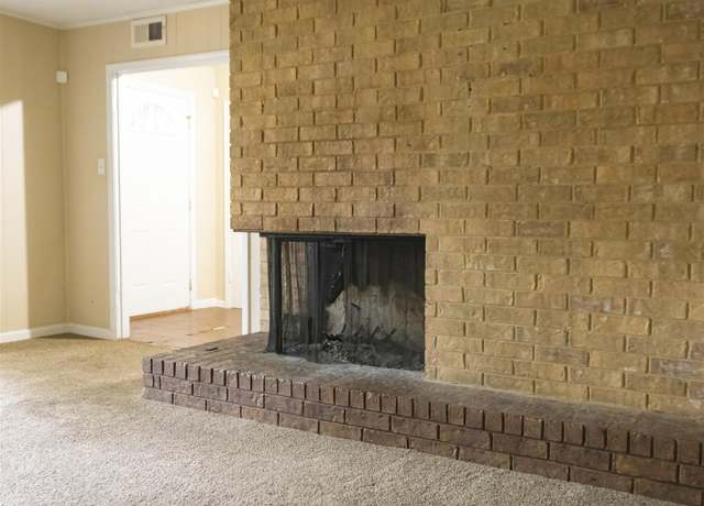 Property at 5365 Dunnellon Ave, Memphis, TN 38134, 4 beds, 3 baths