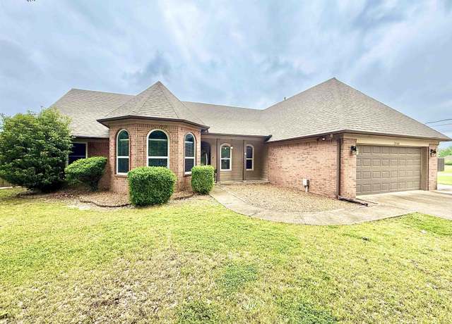 Property at 1355 Rosemark Rd, Atoka, TN 38004, 5 beds, 3 baths