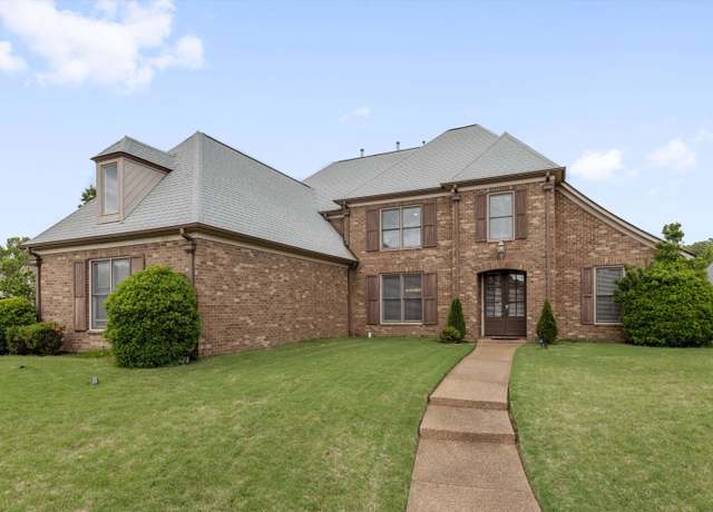 Property at 10516 Denali Park Cv, Collierville, TN 38017, 5 beds, 3.5 baths