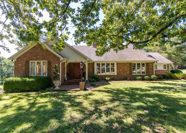 Property at 70 Yeiser Dr, Savannah, TN 38372, 4 beds, 3 baths
