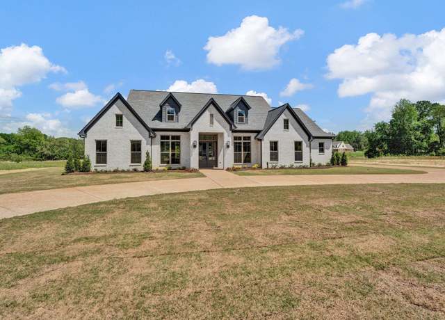Property at 5388 Sophia Ln, Hernando, MS 38632, 4 beds, 4.5 baths