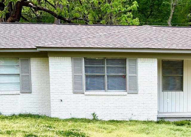 Property at 1010 Leacrest Ave, Memphis, TN 38109, 3 beds, 1 bath