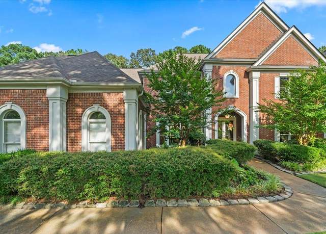 Property at 3300 Kenney Dr, Germantown, TN 38139, 5 beds, 4.5 baths
