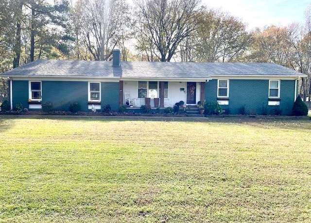 Property at 500 Central Ave, Savannah, TN 38372, 4 beds, 2 baths