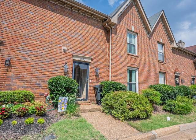 Property at 1040 Park Court Dr, Memphis, TN 38119, 3 beds, 2.5 baths