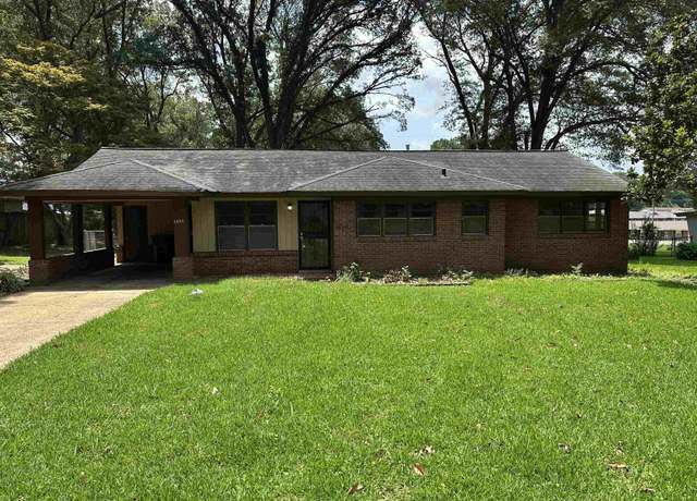 Property at 1421 Janis Dr, Memphis, TN 38116, 4 beds, 2 baths