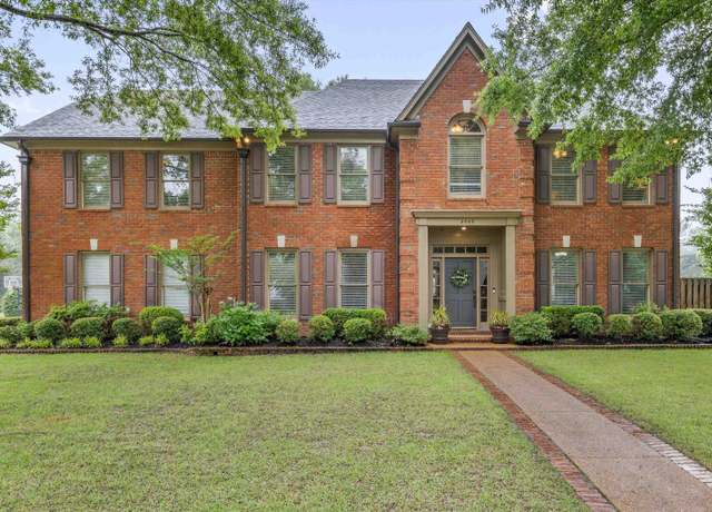 Property at 2045 Gallina Cir, Collierville, TN 38017, 4 beds, 3.5 baths