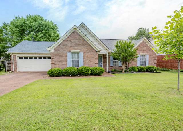 Property at 1442 Howling Dr, Collierville, TN 38017, 3 beds, 2 baths