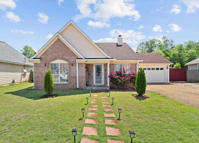 Property at 2518 Bassfield Dr, Memphis, TN 38133, 3 beds, 2 baths