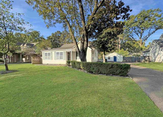 Property at 445 Fleda Rd, Memphis, TN 38120, 4 beds, 2.5 baths