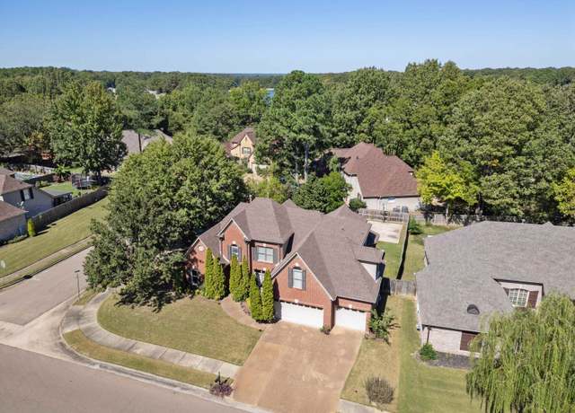 Property at 8822 River Pine Dr, Cordova, TN 38016, 4 beds, 3.5 baths
